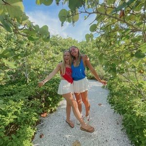 Meet your Posher, Lydia